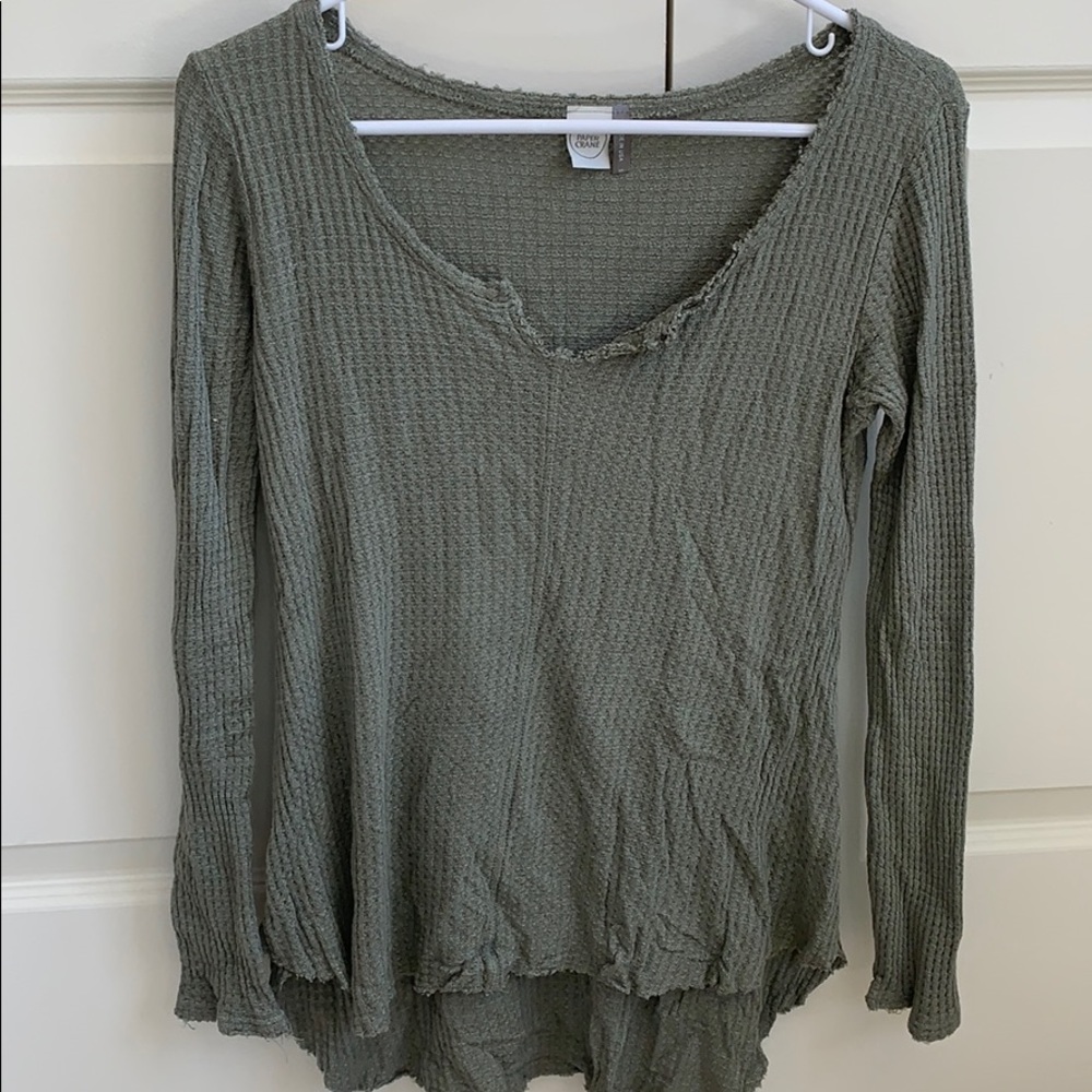 Paper crane long sleeve waffle shirt green hi low